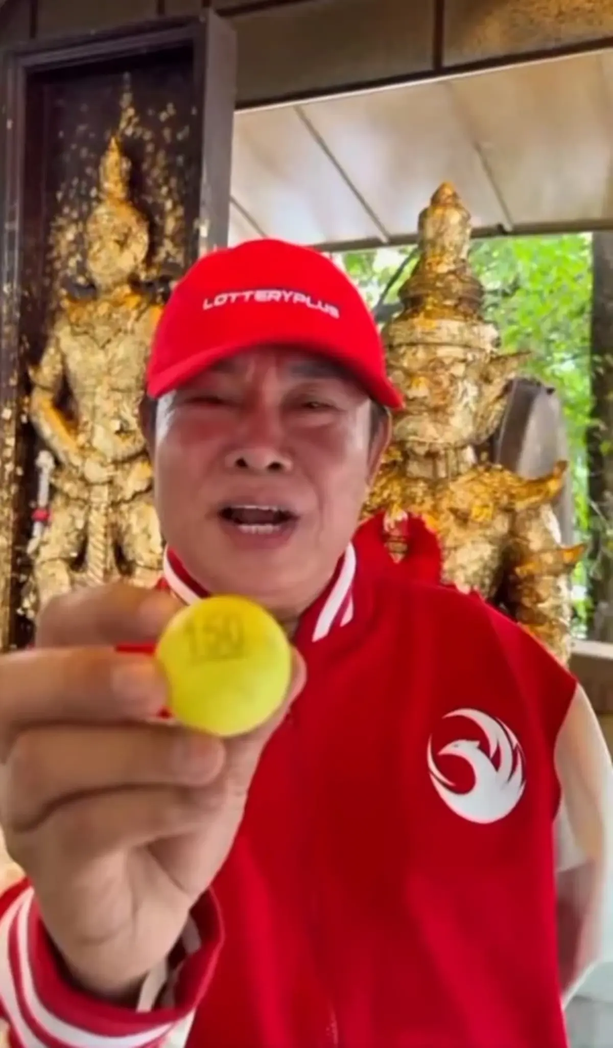 ส่อง มนต์สิทธิ์ คำสร้อย ล้วงไหปิงปองวัดหัวลำโพง หยิบได้เลขสวย