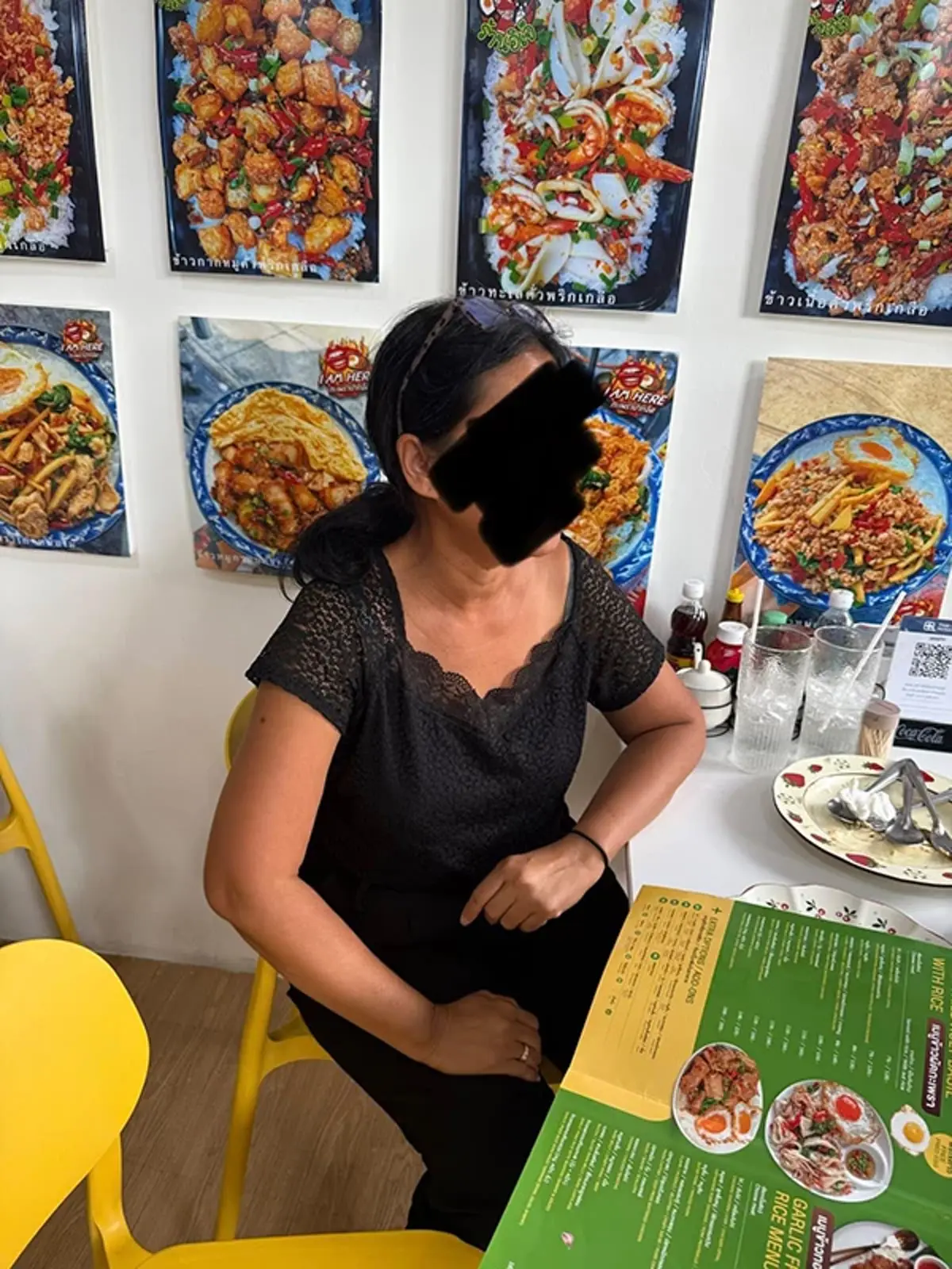 สาวไทยพาผัวฝรั่งมากินข้าว หมดเกลี้ยงทุกจาน ก่อนบอกค่าอาหารแพง