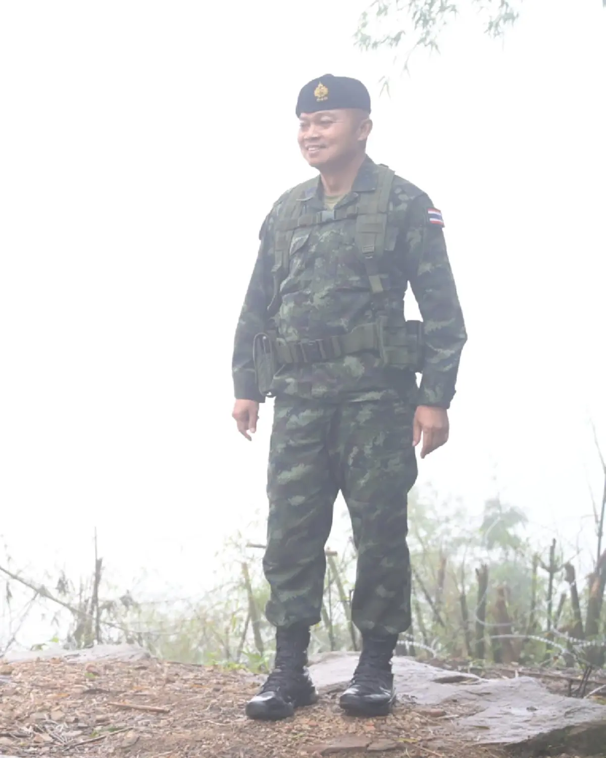 เปิดคลิป แม่ทัพภาค2 นำเหล่าทหารกล้าร้องเพลงชาติไทย ณ ยอดภูมะเขือ