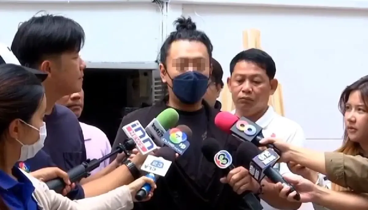 หนุ่มคลั่งสารภาพสาเหตุแท้จริง ถือมีดบุกทุบห้องเพื่อนบ้าน