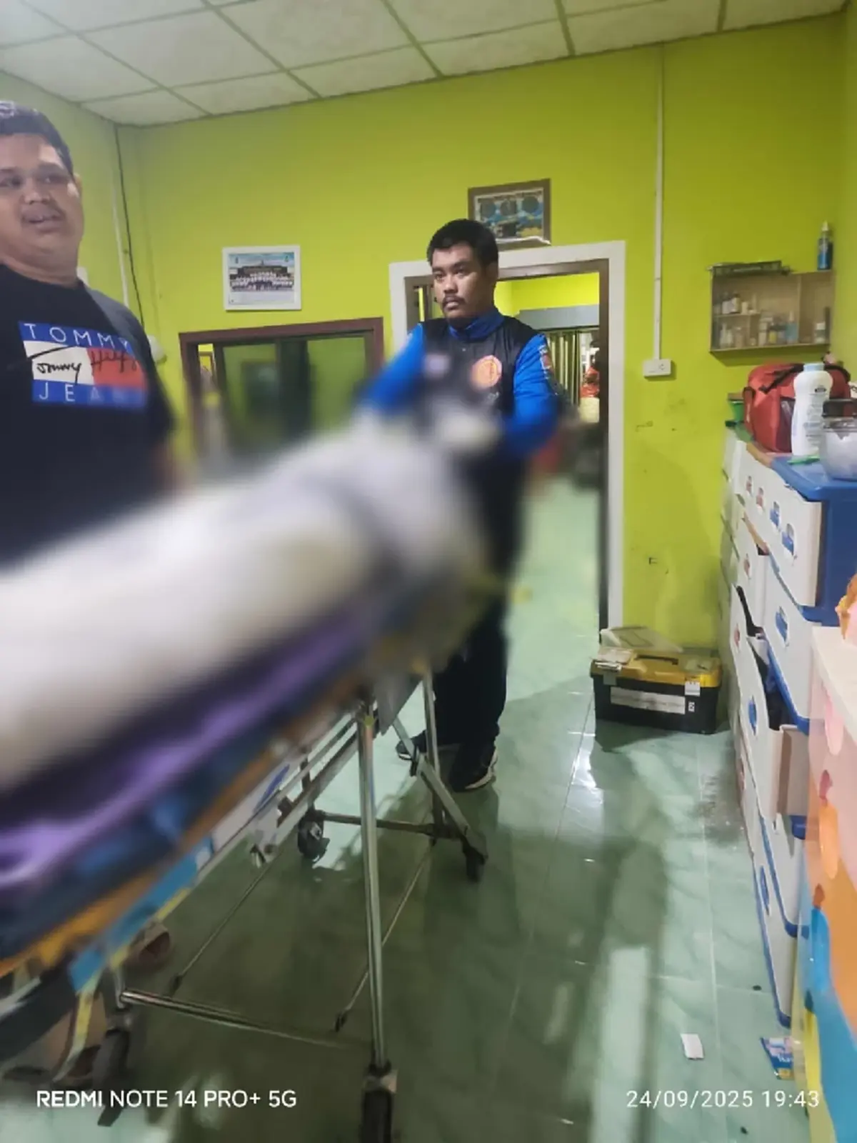 สลดใจ ลูกสาวตำรวจ เครียดหนักปลิดชีพตัวเองดับ รู้สาเหตุยิ่งเศร้า