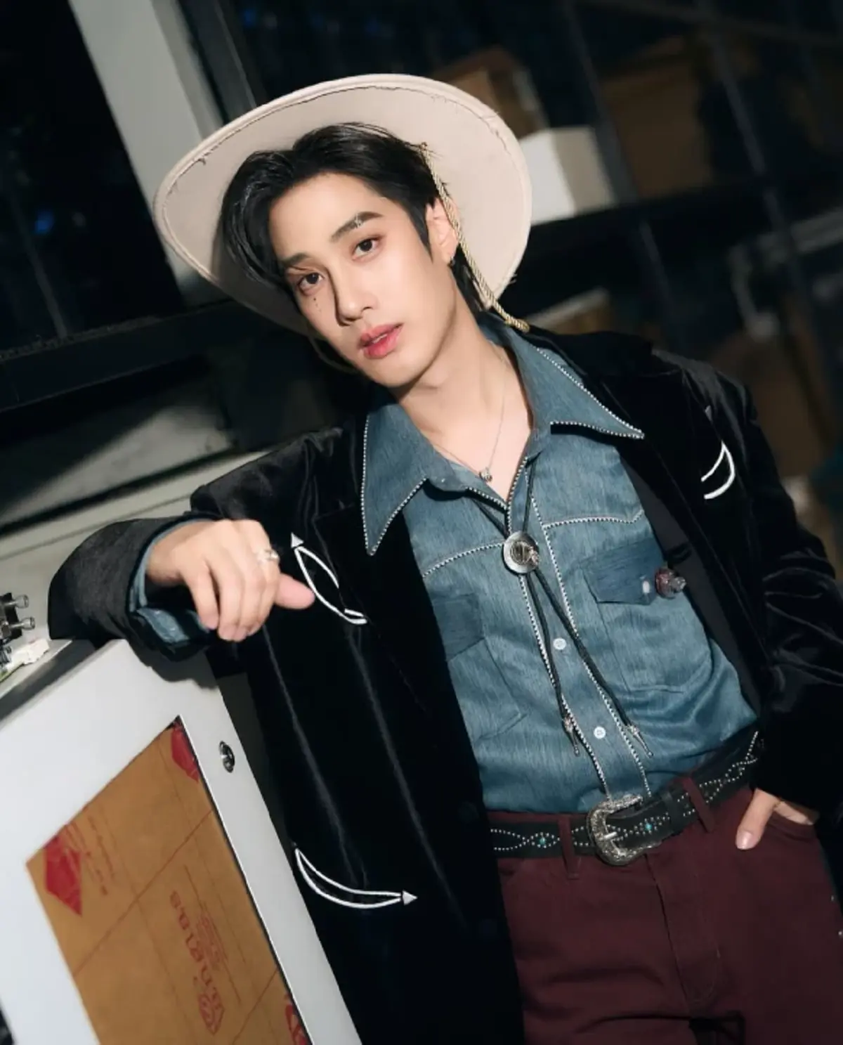 ไม่มีใครรู้ นักแสดงซีรีส์ดัง ที่แท้เป็นหลานชายท่านเรวัช