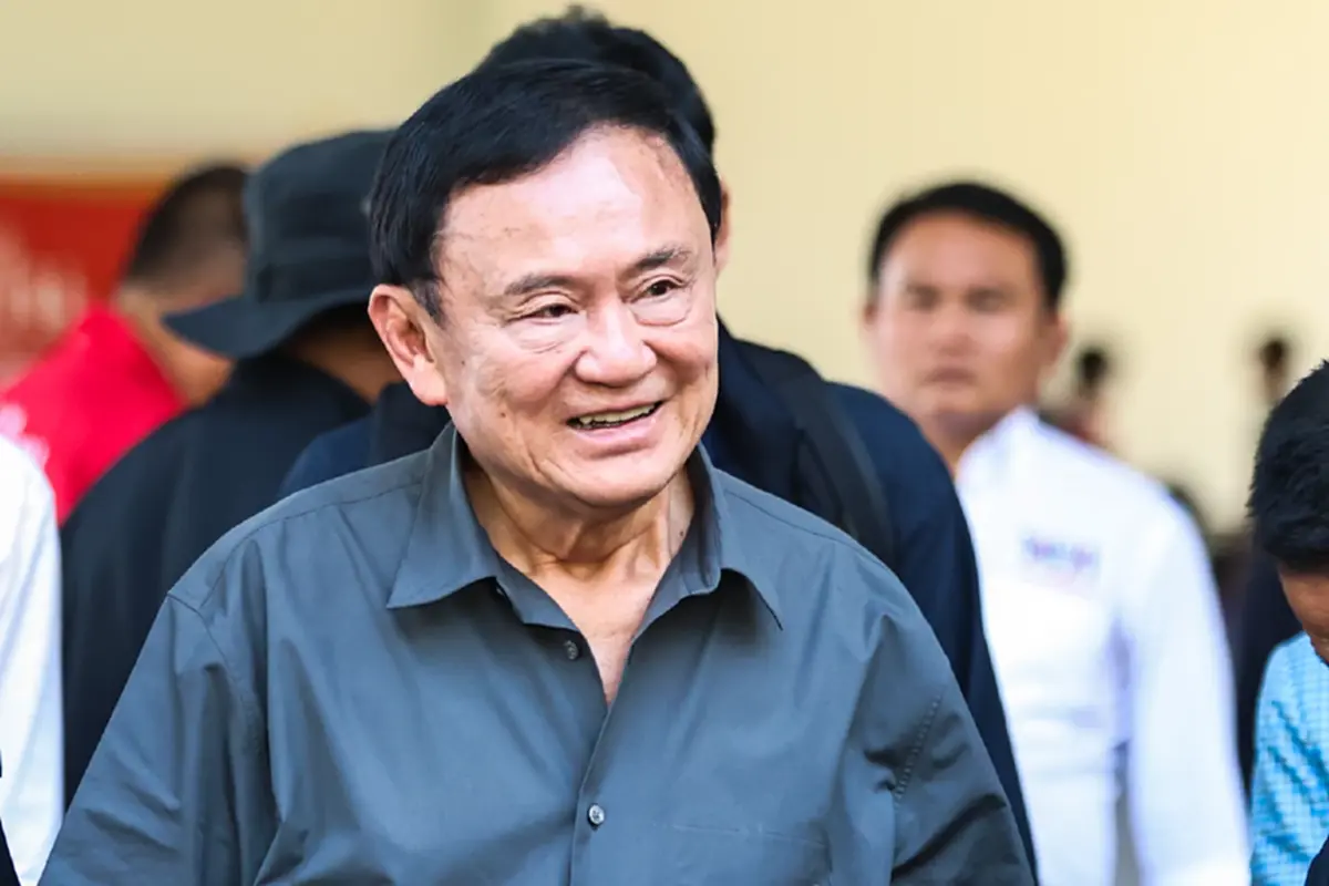 ไม่ไปสิงคโปร์แล้ว"ทักษิณ"บินเจ็ทส่วนตัว เลี้ยวมุ่งหน้า"ดูไบ"