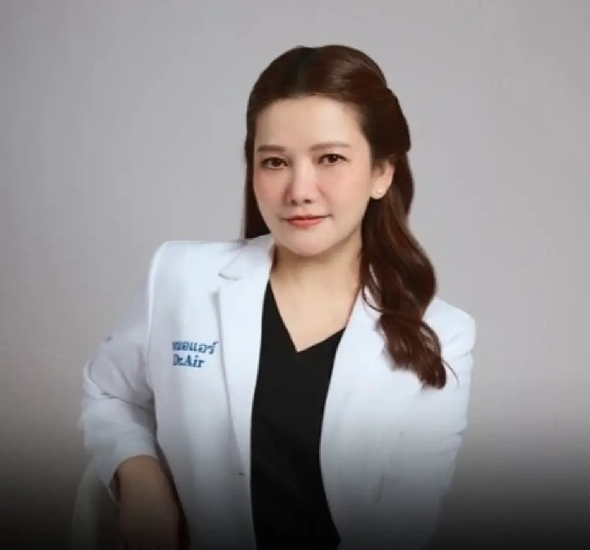 รวบแพทย์ 9 ราย เครือข่ายหมอแอร์ ใช้ชื่อคลินิกสั่งยาอย. นำไปขายต่อ