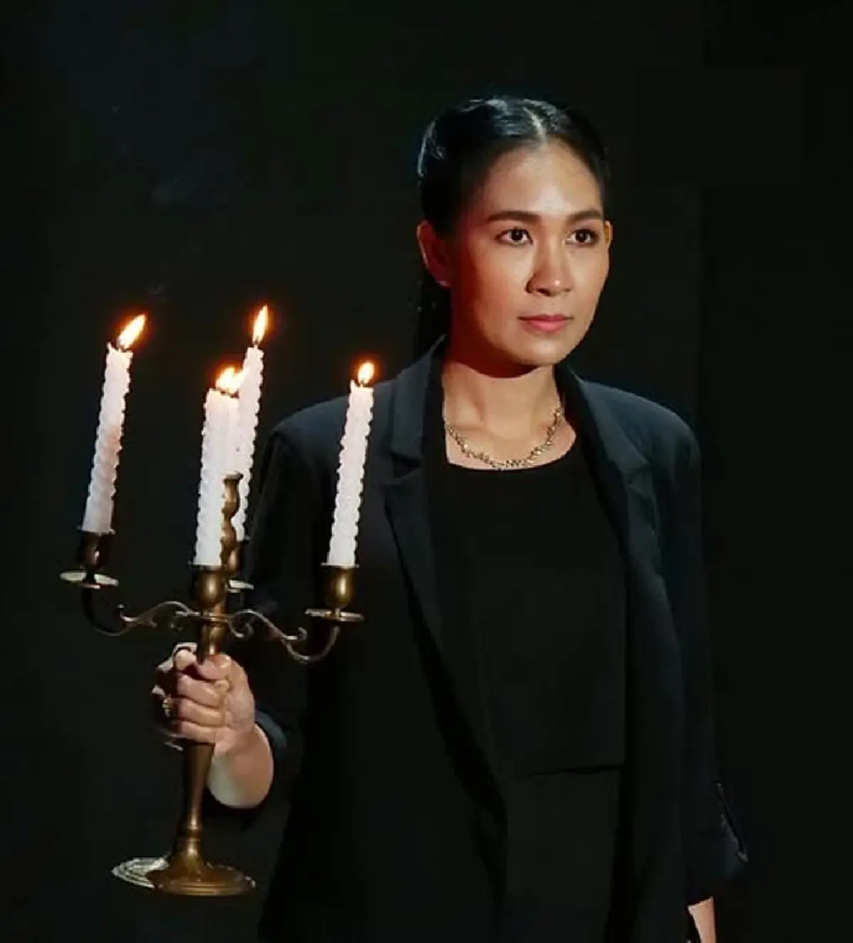 รู้จัก "เจน ญาณทิพย์" หมอดูชื่อดัง ผู้มีจิตสัมผัส ตั้งแต่วัยเยาว์