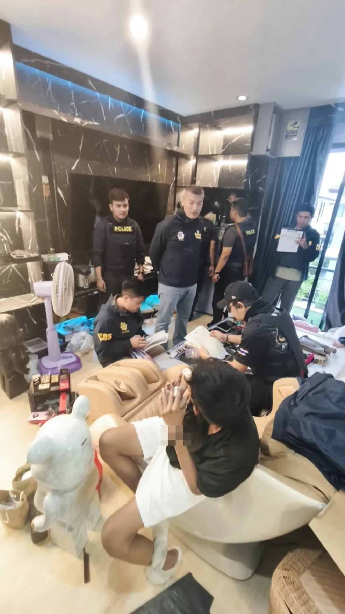 กวาดเรียบ 3 พ่อค้ายารายใหญ่ภาคกลาง ยึดทรัพย์สิน 13 ล้าน