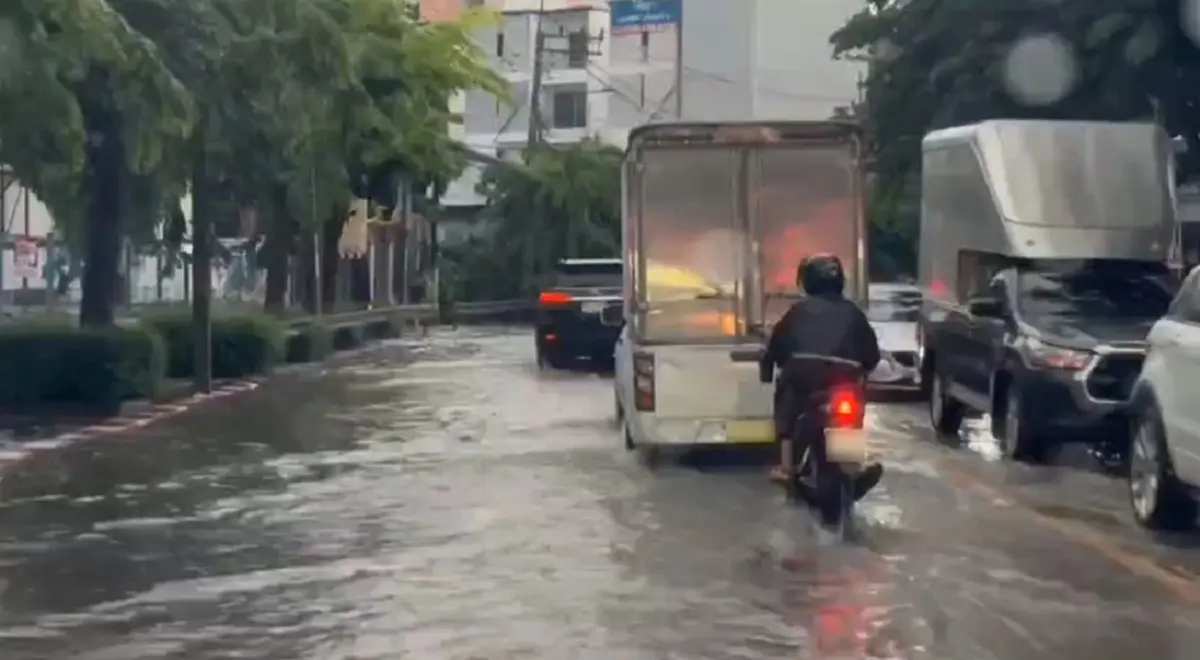 เตือนฝนยังหนัก อ่วมยันพรุ่งนี้ เปิดพิกัดโดนหนักสุดร้อยละ 80