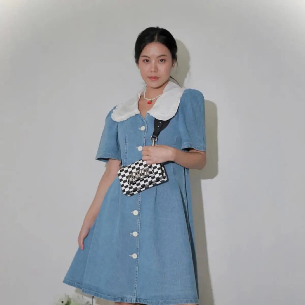 ทำความรู้จัก อัง สุพัตรา น้องสาวของ ออม สุชาร์ ดีกรีไม่ธรรมดา