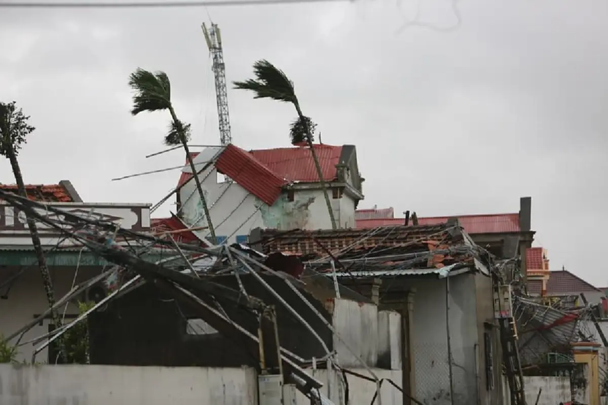 เปิดจำนวนผู้เสียชีวิต ผลพวงไต้ฝุ่น บัวลอย ในเวียดนาม