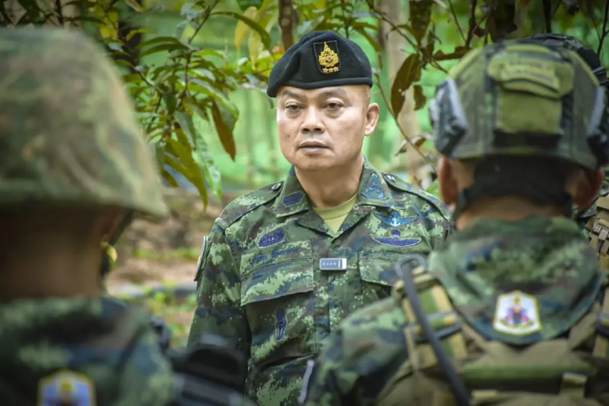 ปรากฏการณ์ลุงแม่ทัพ กลายเป็นไอดอลคนรุ่นใหม่ ไทยไม่เคยมีมาก่อน