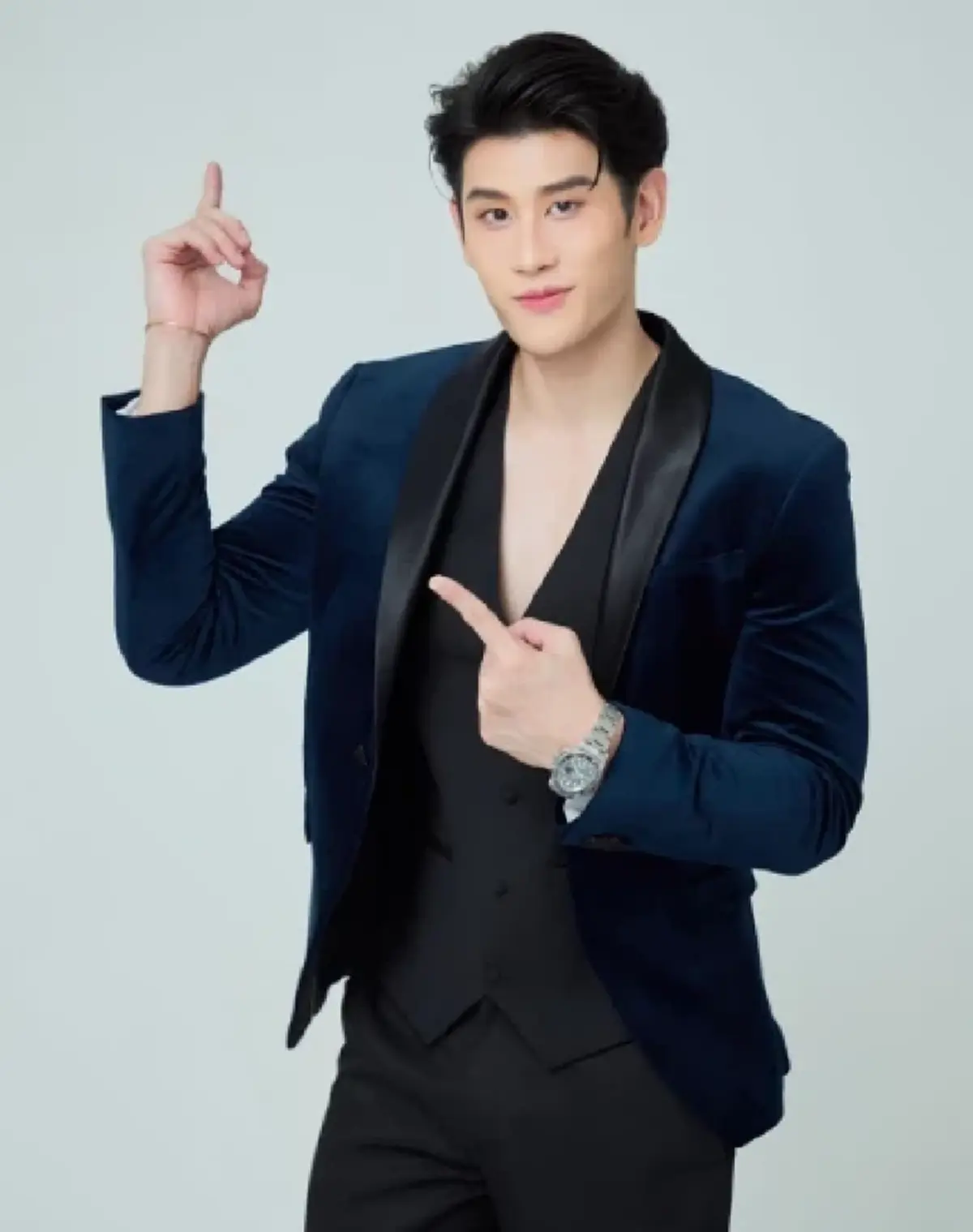 เคาะ 5 ราศี ดาวอาทิตย์ย้าย 17 ก.ย. ดวงผ่านพ้นเคราะห์ รวยไม่ทันตั้งตัว