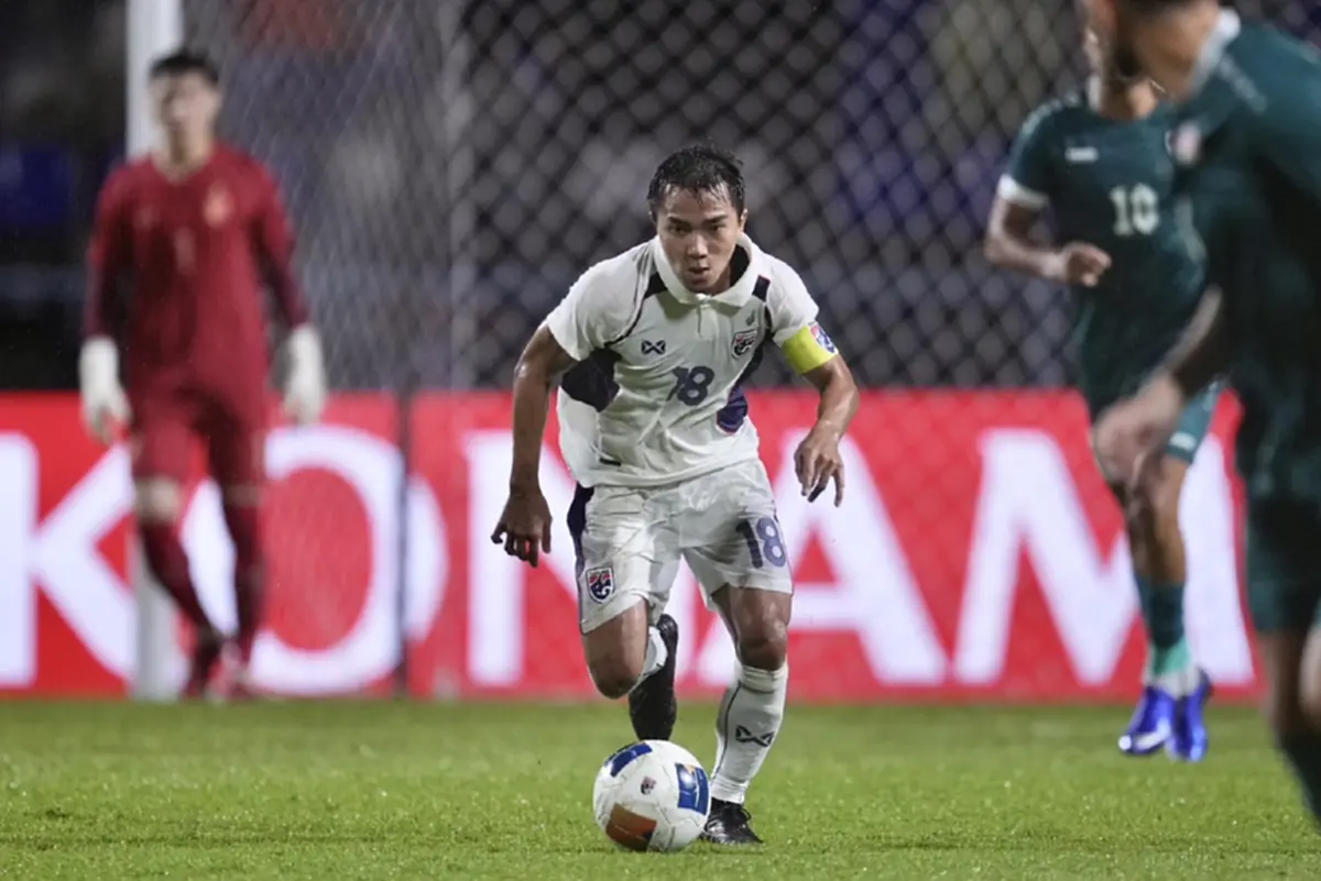 "เจ ชนาธิป" พูดถึง ผู้เล่นอิรัก หลังโดนเข้าหนัก จนหมุนกลิ้ง 3 ตลบ