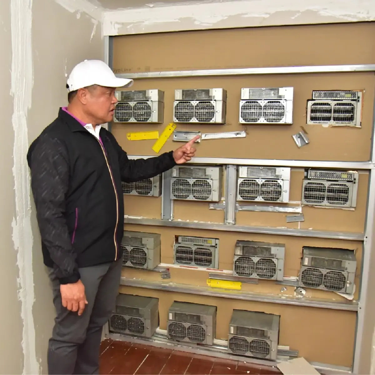 ทลาย25เหมืองบิตคอยน์ย่านธัญบุรี โกงค่าไฟหลวง เสียหายปีละ 50 ล้าน