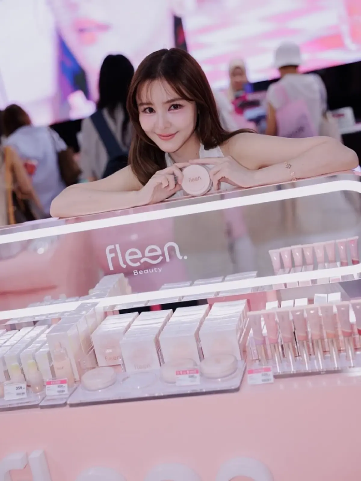 เดือดแล้ว"หุ้นส่วน"นางเอกดัง โชว์หมายศาล ดราม่าฮุบบริษัท 100 ล.