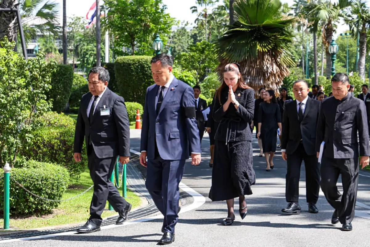 มติ ครม. ไว้ทุกข์ทั่วประเทศ ขรก.-จนท.รัฐ 1 ปี ปชช.ร่วมอาลัย 90 วัน