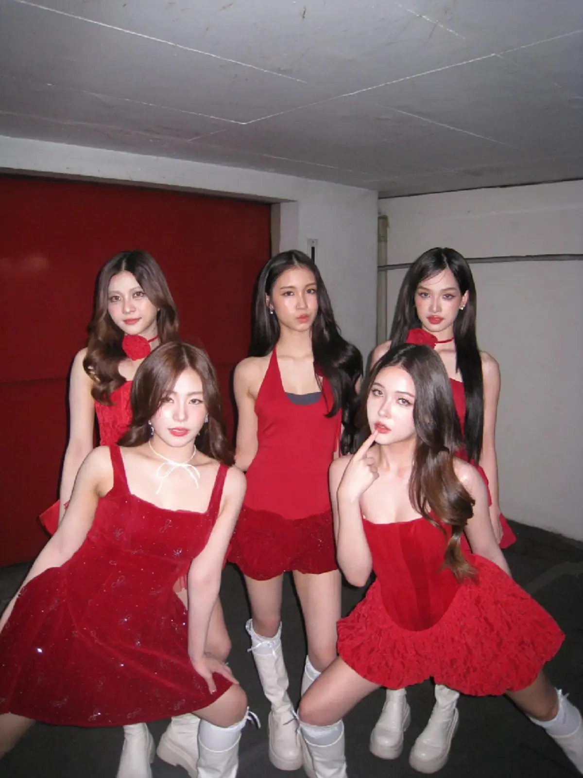 5 สาว เกิร์ลกรุ๊ป ประกาศยุบวง ขอเดินบนเส้นทางความฝันของตัวเอง