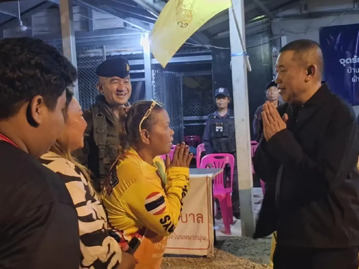 แม่ทัพภาคที่1 ย่องเงียบ ลงพื้นที่บ้านหนองจาน ตรวจสถาการณ์ชายแดนไทย–เขมร