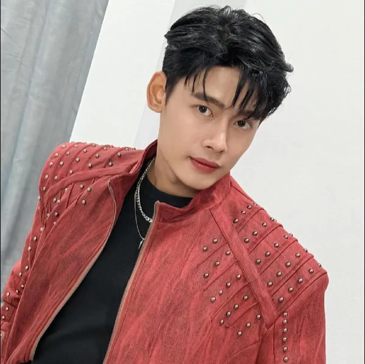 สาวโวย ค่ายเทงาน "นักร้องดัง" ปัดไม่เกี่ยว ไล่ไปฟ้อง ผจก.เก่าเอง