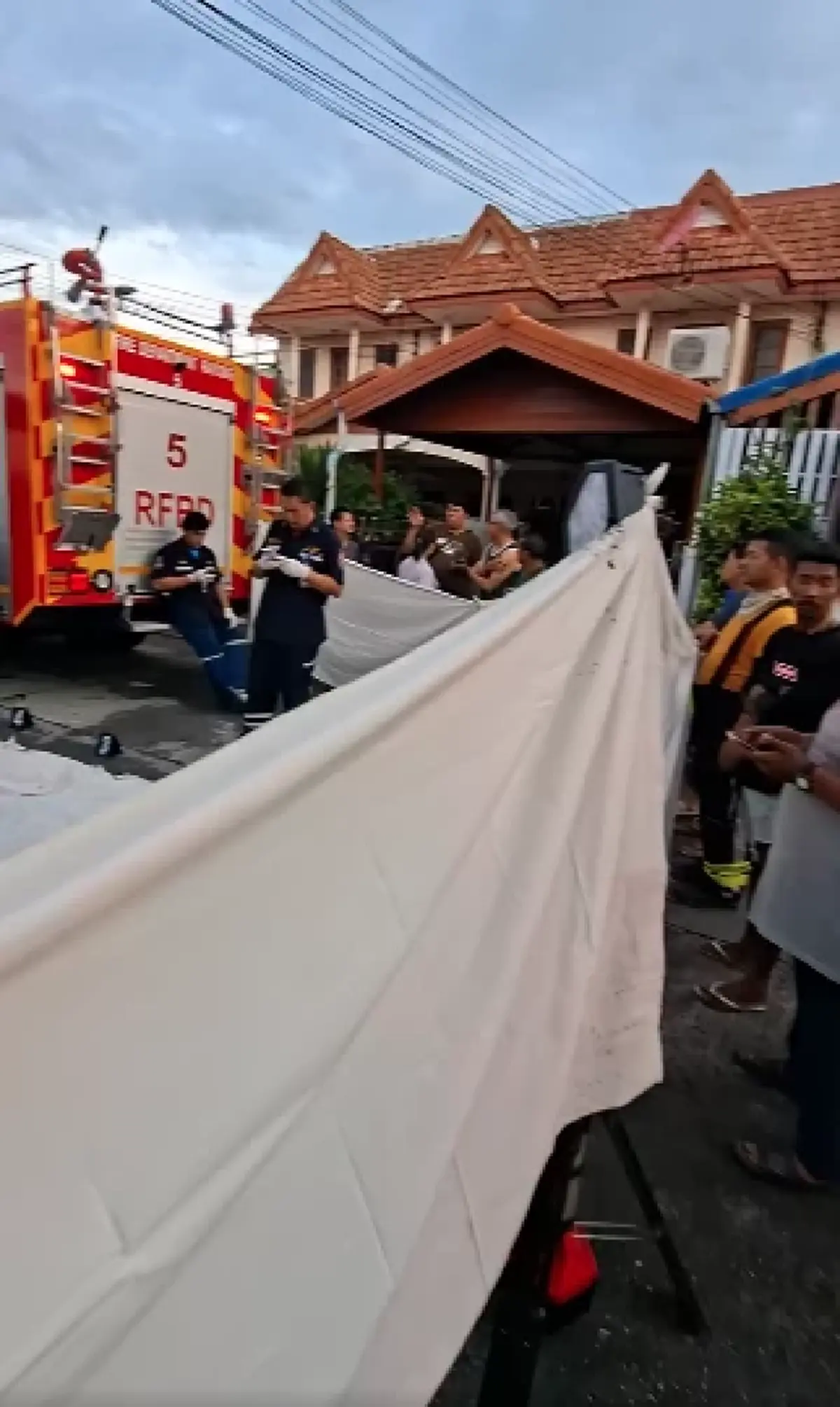 โศกนาฏกรรมไฟไหม้บ้าน คลอก 7 ชีวิตดับ ยิ่งสลดนาทีเห็นร่าง