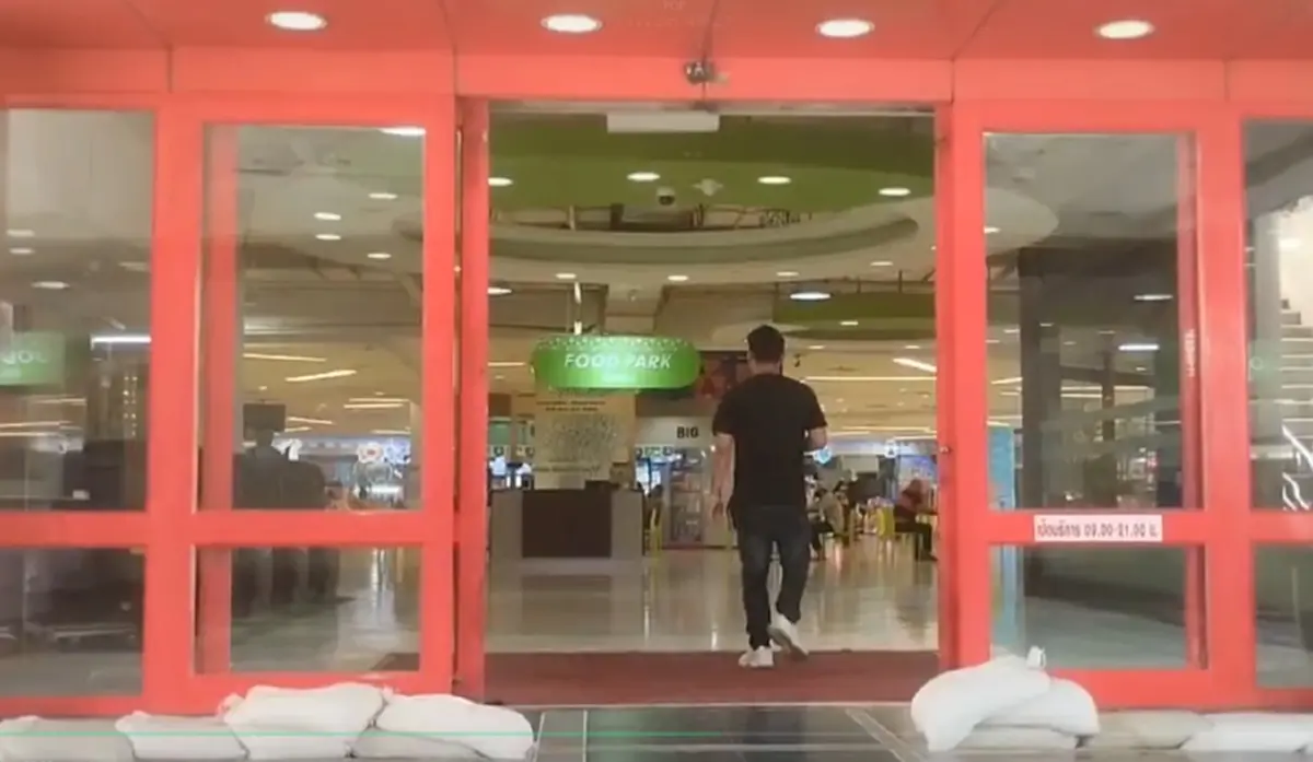 รู้แล้วเกิดอะไรขึ้น หลังเหตุเสียงเอะอะดังลั่น ภาพติดตาไปอีกนาน