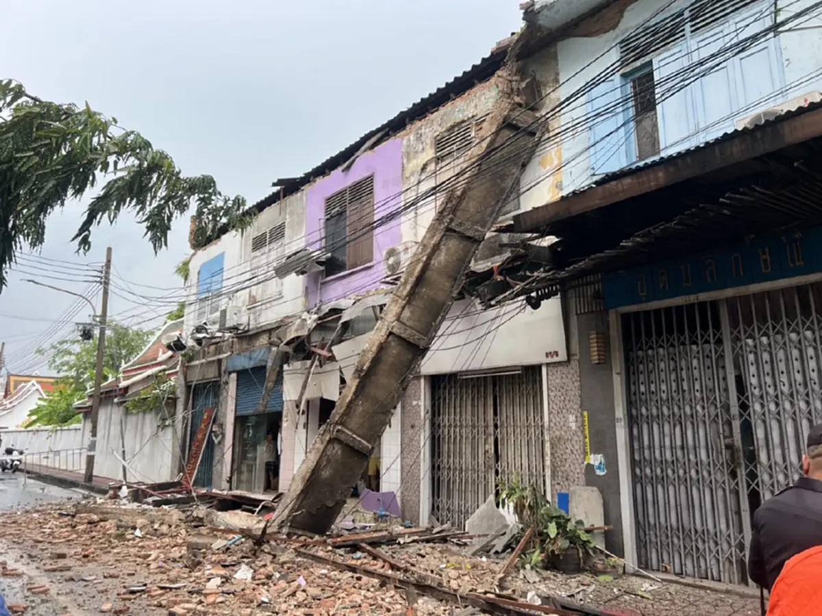 สั่งตรวจอาคารเก่าทั่วพระนคร หลังเหตุระทึก กันสาดตึก100 ปีถล่ม