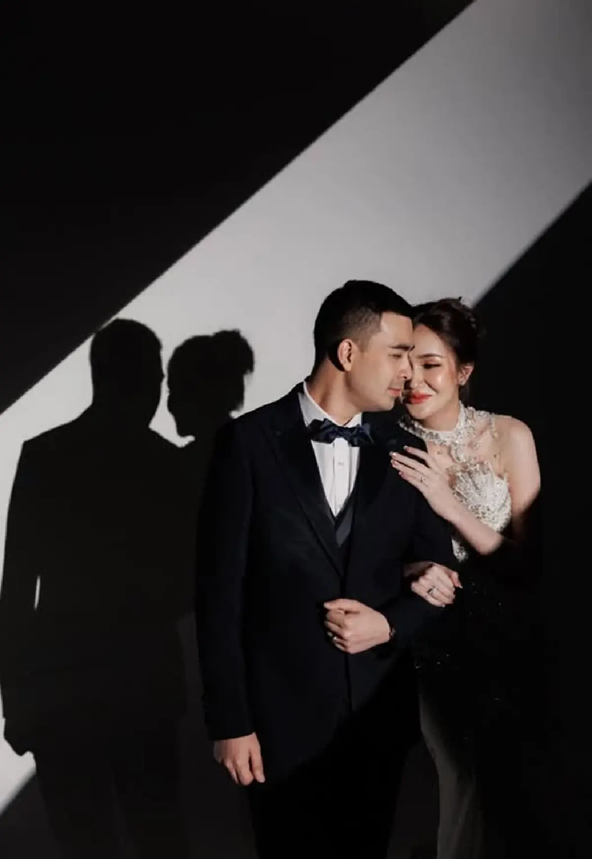 ไม่เลื่อนวิวาห์ \"อดีตพระกาโตะ\" ปรับแผน 3 ข้อ ยึดความเหมาะสม