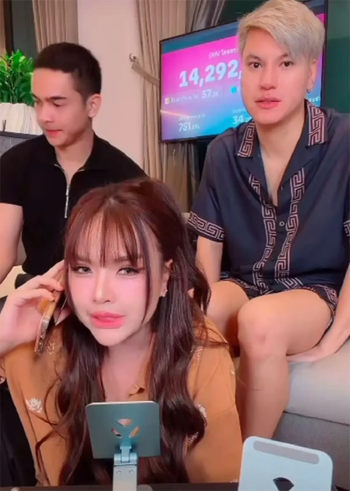 "เจนนี่ ได้หมดถ้าสดชื่น" โดน "เจ้าหนี้แม่เกตุ" ทวงเงินกลางไลฟ์