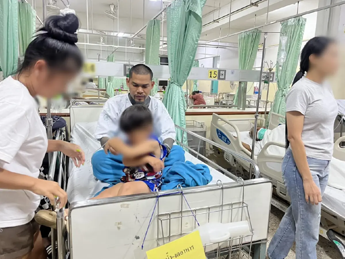 หมอสั่งพัก "ปอนด์ จักรกฤษณ์" วูบกะทันหัน เพื่อนๆต้องรีบหามส่ง รพ.