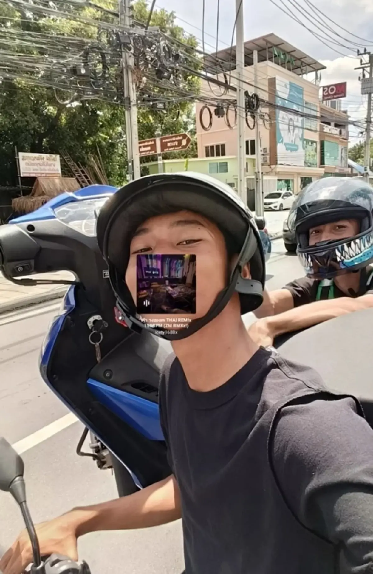 เจอตัวแล้ว หนุ่มแบกมอเตอร์ไซค์ ซ้อนท้ายมอเตอร์ไซค์ - พร้อมเหตุผล