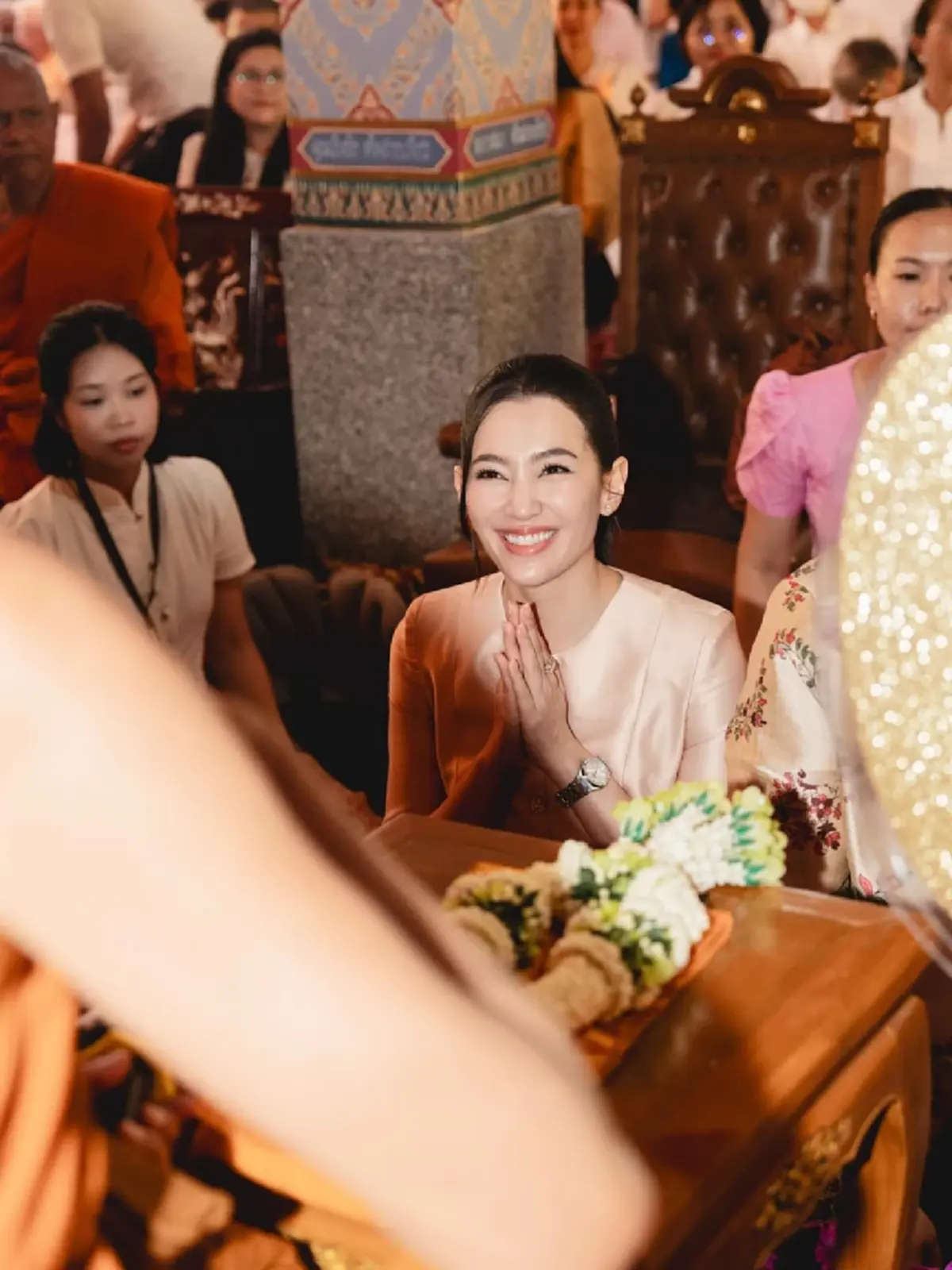 เปิดเลขมงคลยอดกฐิน เบลล่า ราณี ทำบุญใหญ่ เป็นประธานทอดกฐิน