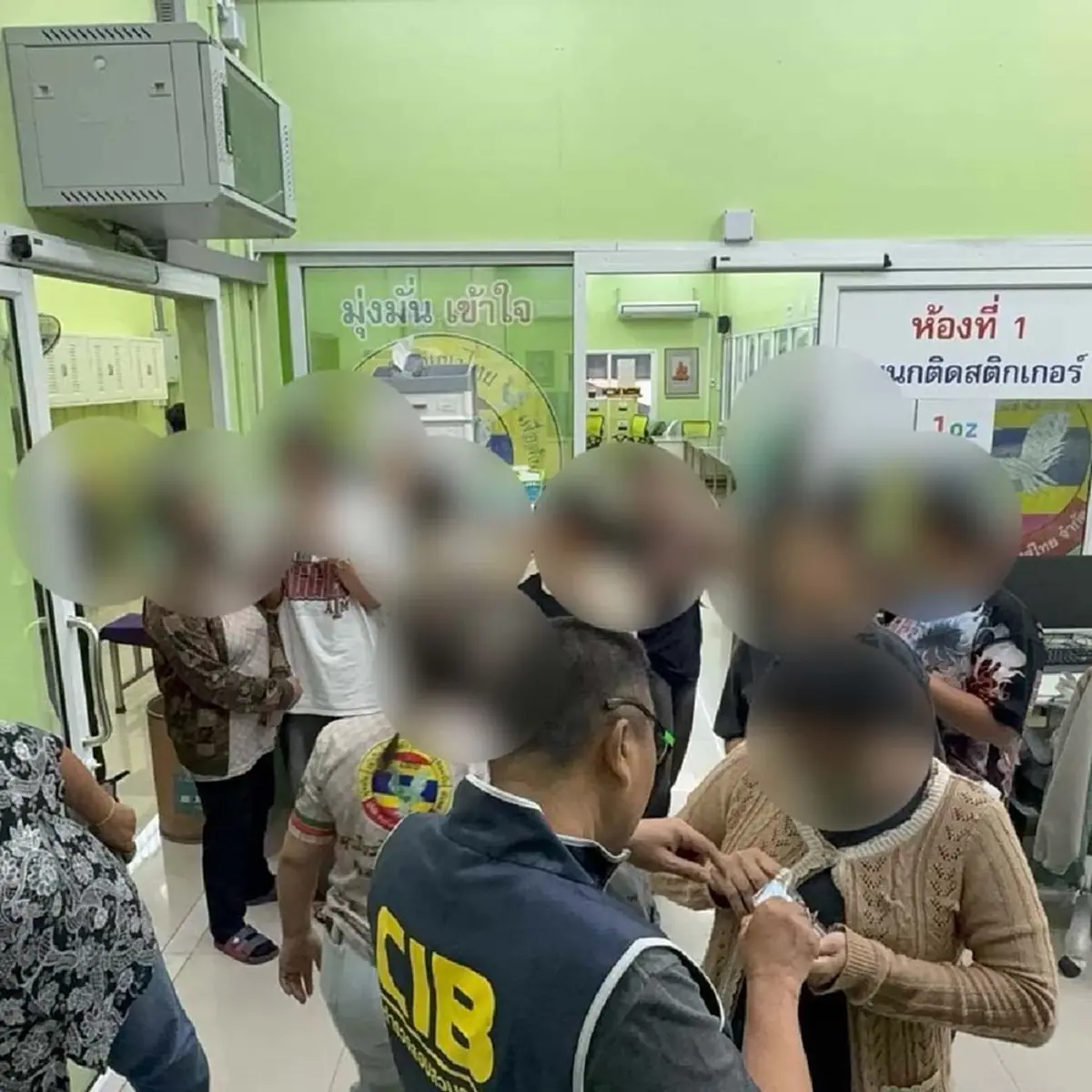 สรุปของจริง - ปลอม ยาดมหงส์ไทย ที่โดนค้นในโรงงาน 3 จุด ใน 3 พื้นที่