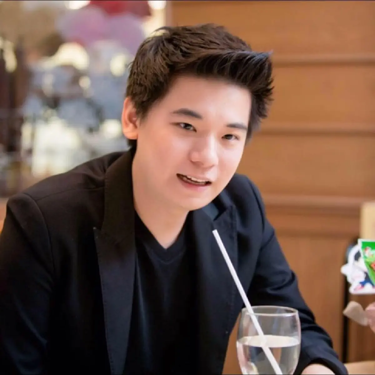 ต๊อบ อิทธิพัทธ์ ลาออกเถ้าแก่น้อยแล้ว หลัง ก.ล.ต.สั่งลงโทษทางแพ่ง