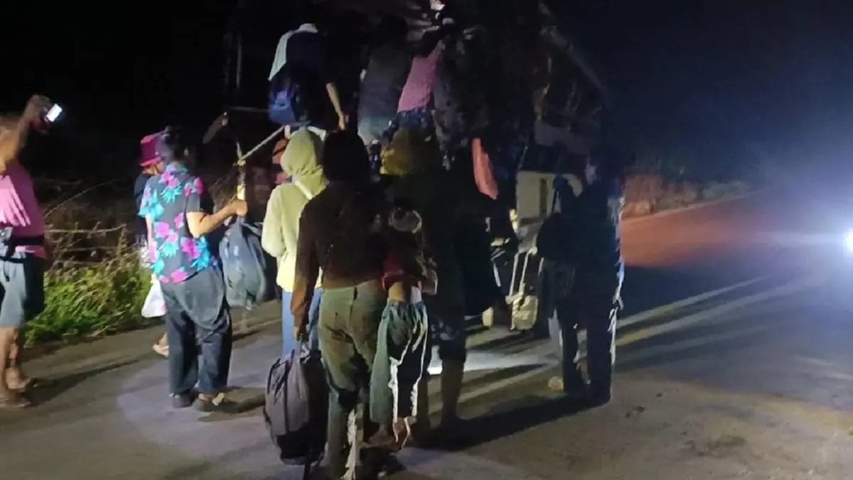 กกล.บูรพา จับแรงงานกัมพูชา 37 คน ลักลอบเข้าไทยแนวชายแดนโคกสูง