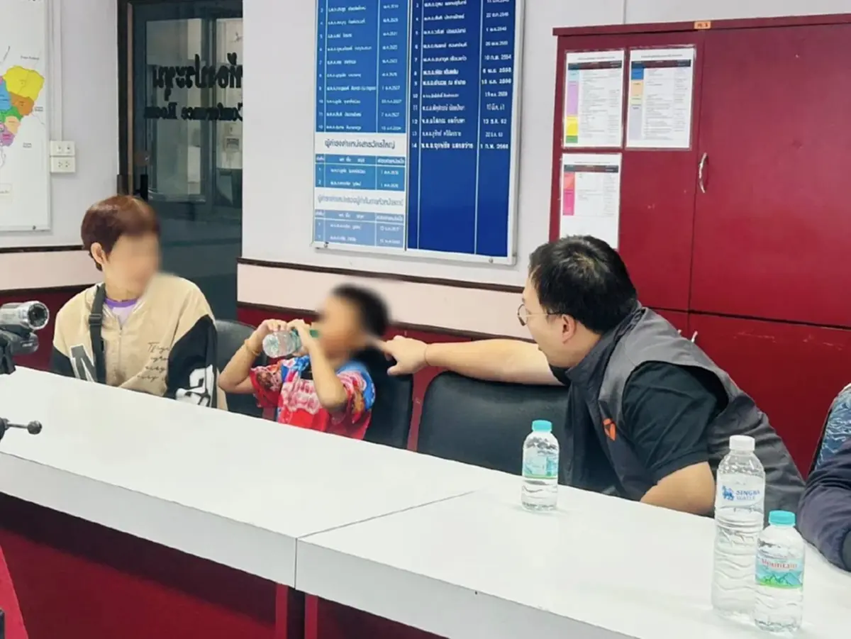 ถึงกับตกใจ แม่เด็กป.1 แฉถูกญาติครูฟุตเหล็กขู่ ฟังแล้วกลัว