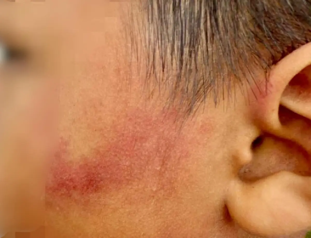 ครูไปกราบตักขอโทษแม่นร.ถึงบ้าน จู่ๆ ทำสิ่งที่ไม่คาดคิดต่อหน้า