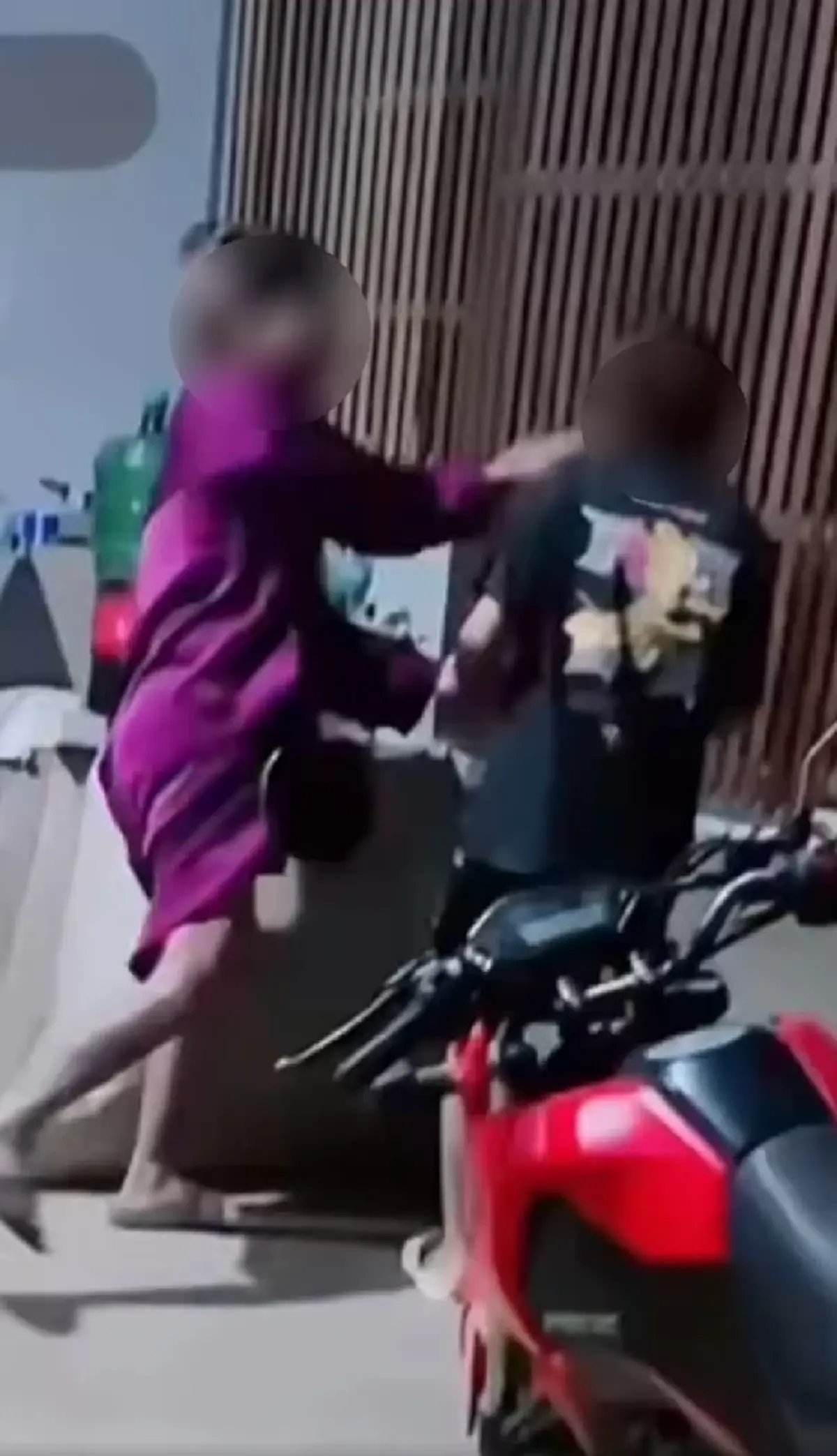 ดาว TikTok หน้าชา ผัวมีเมียน้อย พีกสิ่งที่พ่อแม่หญิงชู้ทำ