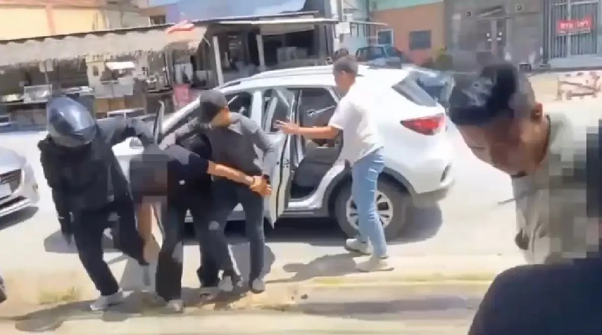 ตำรวจบุกจับ ม้า-คนคุม แก๊งคอลเซ็นเตอร์ ตระเวนกดเงินส่งบอสจีน