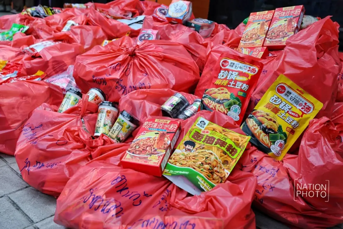 บุกทลาย 2 ซุปเปอร์มาร์เก็ตจีนกลางกรุงฯ ของนำเข้าผิดกฎหมายเพียบ