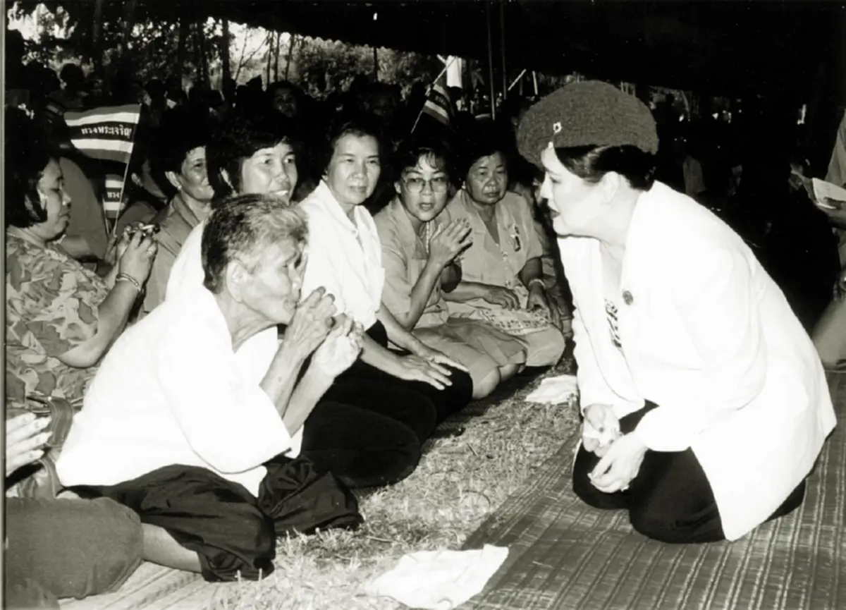 พระราชประวัติ สมเด็จพระนางเจ้าสิริกิติ์ พระบรมราชินีนาถ พระบรมราชชนนีพันปีหลวง