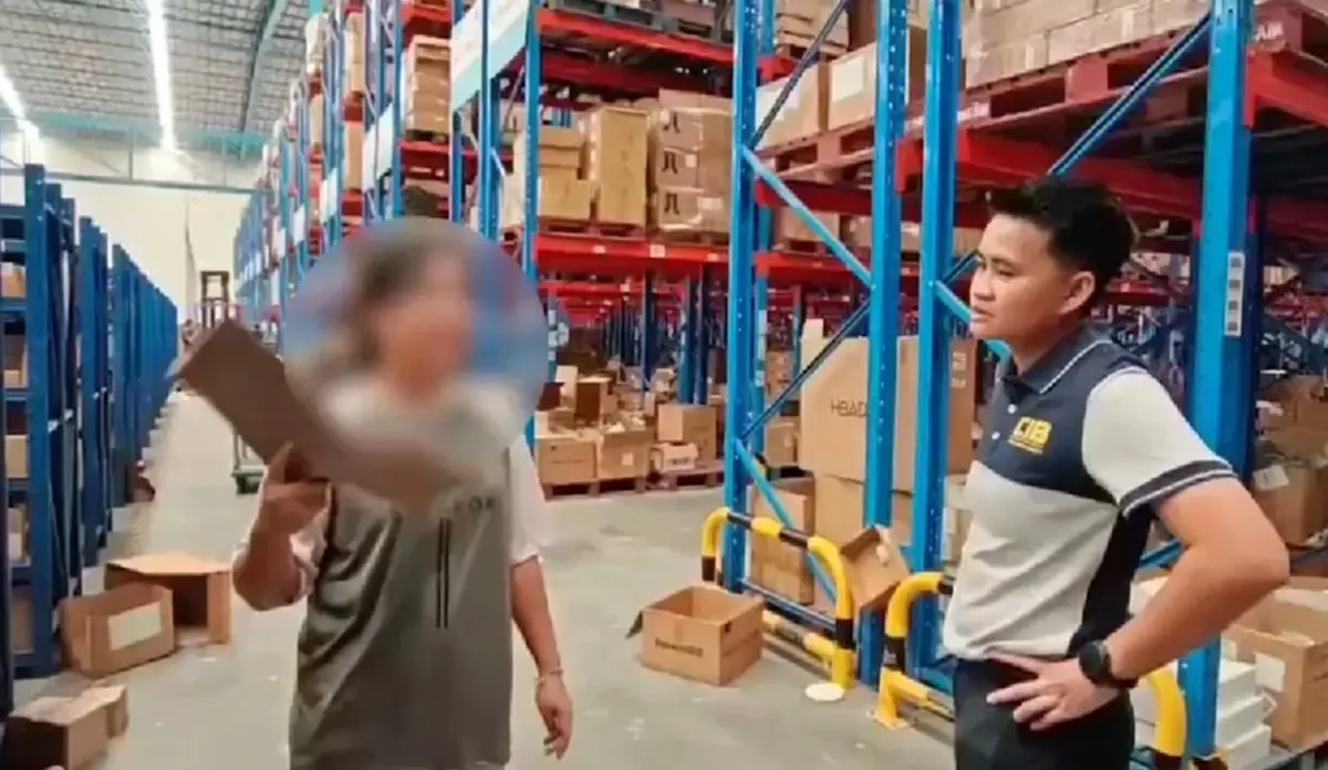 บุกยึดคอนแทคเลนส์เถื่อนยี่ห้อดัง ยึด 3 แสนชิ้น เกลี้ยง 17 ล้าน