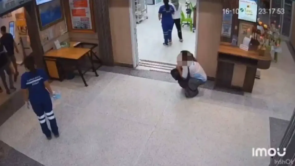 หนุ่มขับกระบะ เปิดใจเล่าอีกมุม สาเหตุจอดขวางรถฉุกเฉิน