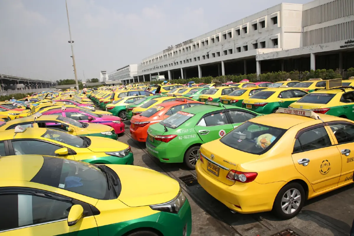 "กรมขนส่งฯ"ชี้แจง ข่าวว่อนเน็ต ขึ้นค่าแท็กซี่ ช่วงเร่งด่วน-รถติด