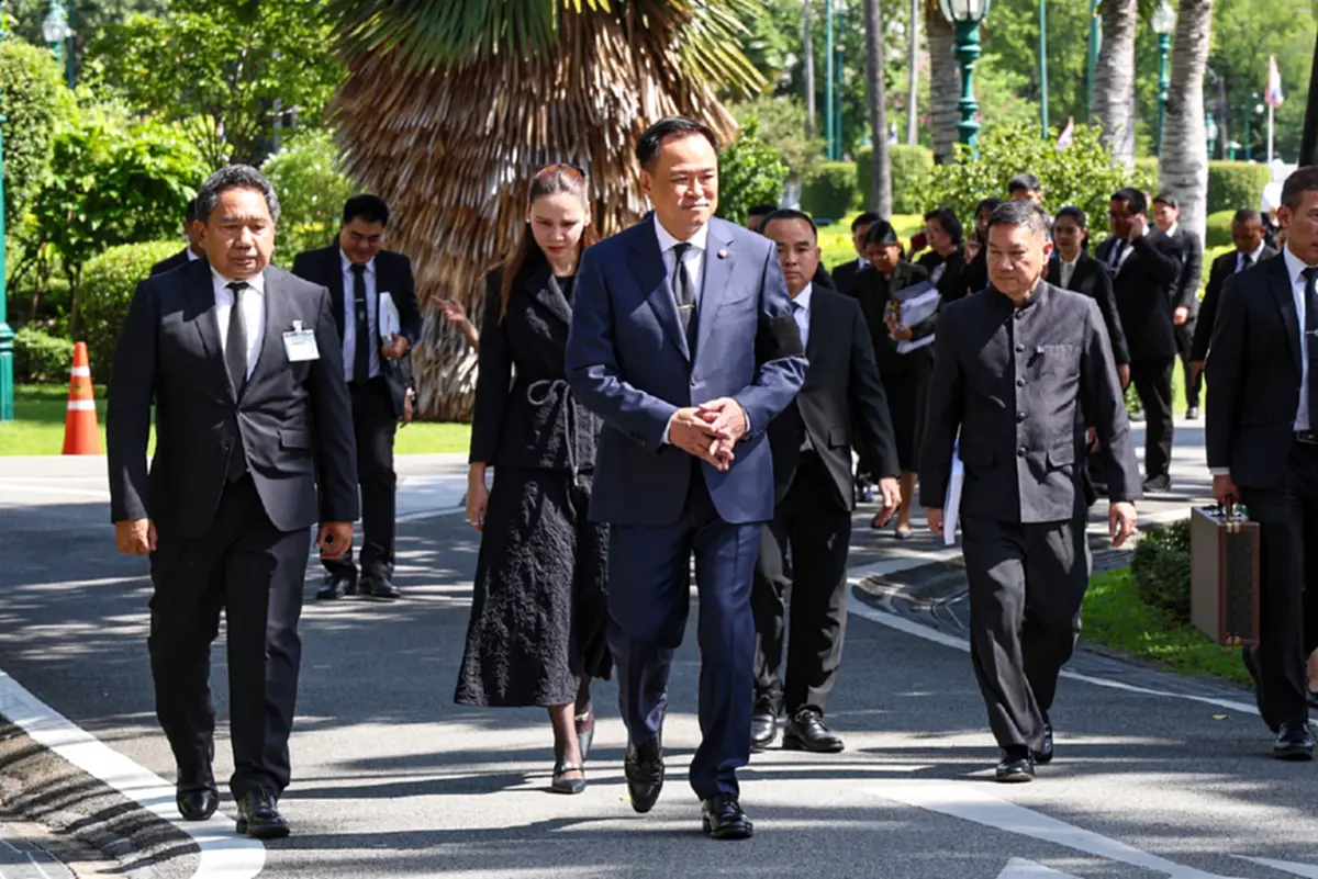 มติ ครม. ไว้ทุกข์ทั่วประเทศ ขรก.-จนท.รัฐ 1 ปี ปชช.ร่วมอาลัย 90 วัน