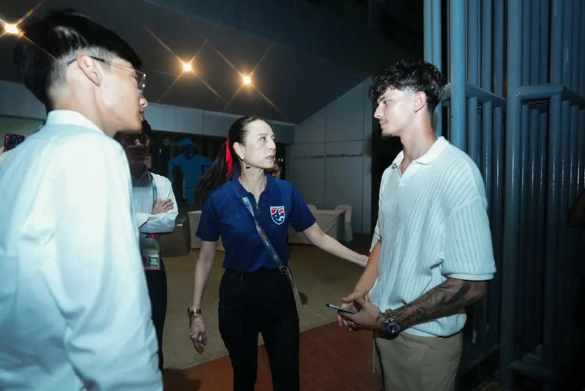 "จู๊ด ซุ่นทรัพย์-เบลล์"ดาวยิงกริมสบี้ ตอบรับเล่นให้ทีมชาติไทย