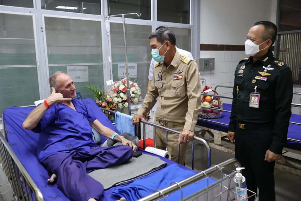 อาการล่าสุด ฮีโร่ถ้ำหลวง ป่วยอยู่โรงพยาบาล แห่ส่งกำลังใจ