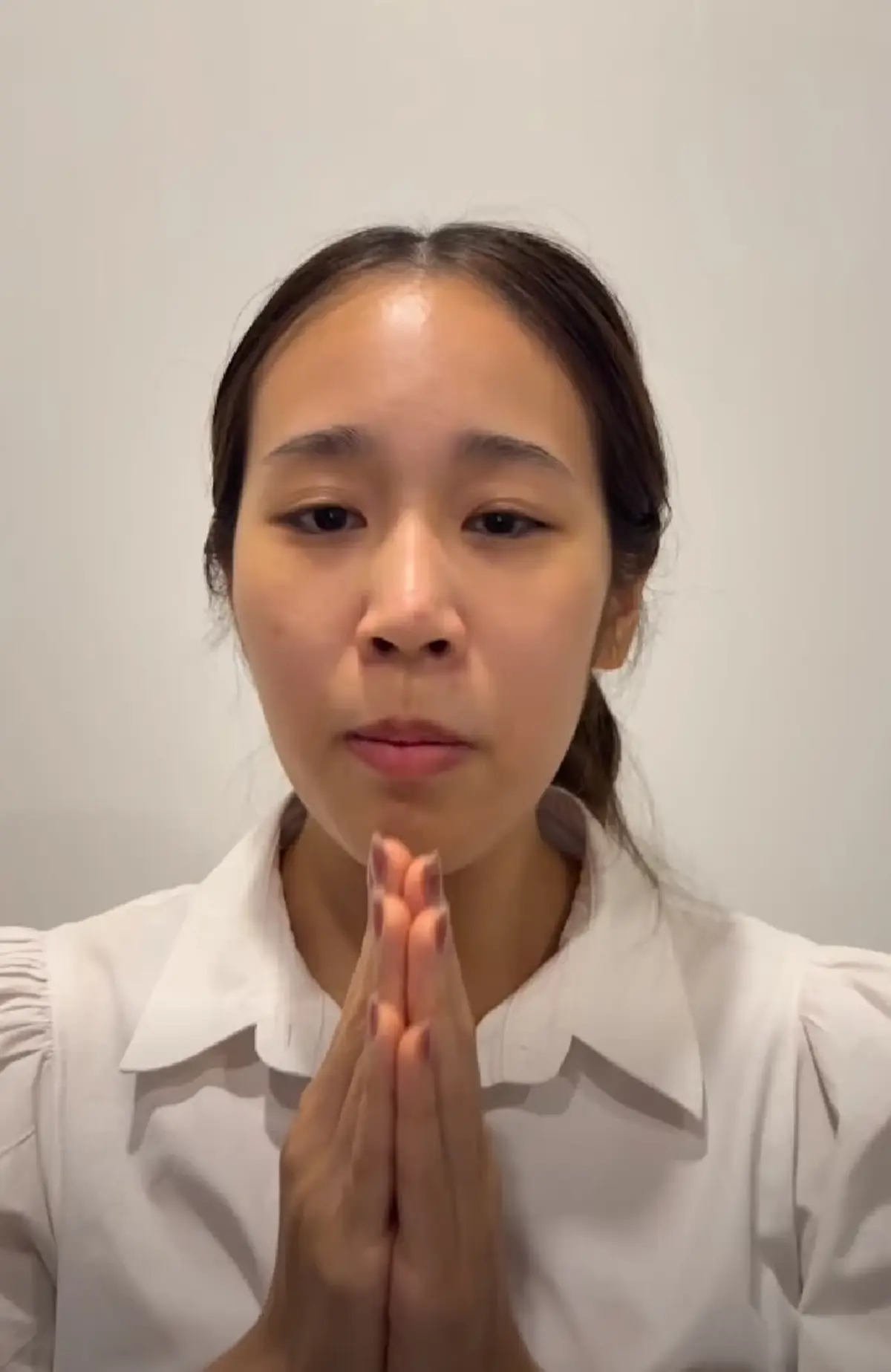 หมอมุกกินเค้ก อัดคลิปไหว้ขอโทษ ยันไม่มีเจตนาทำให้ใครเสียหาย