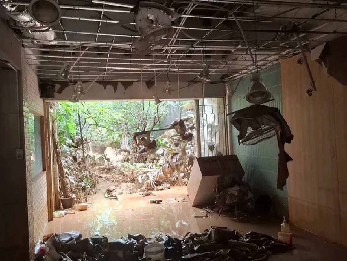  เคน ภูภูมิ เห็นร้านครั้งแรกถึงกับทรุด คาเฟ่พังยับเหลือแต่ซาก