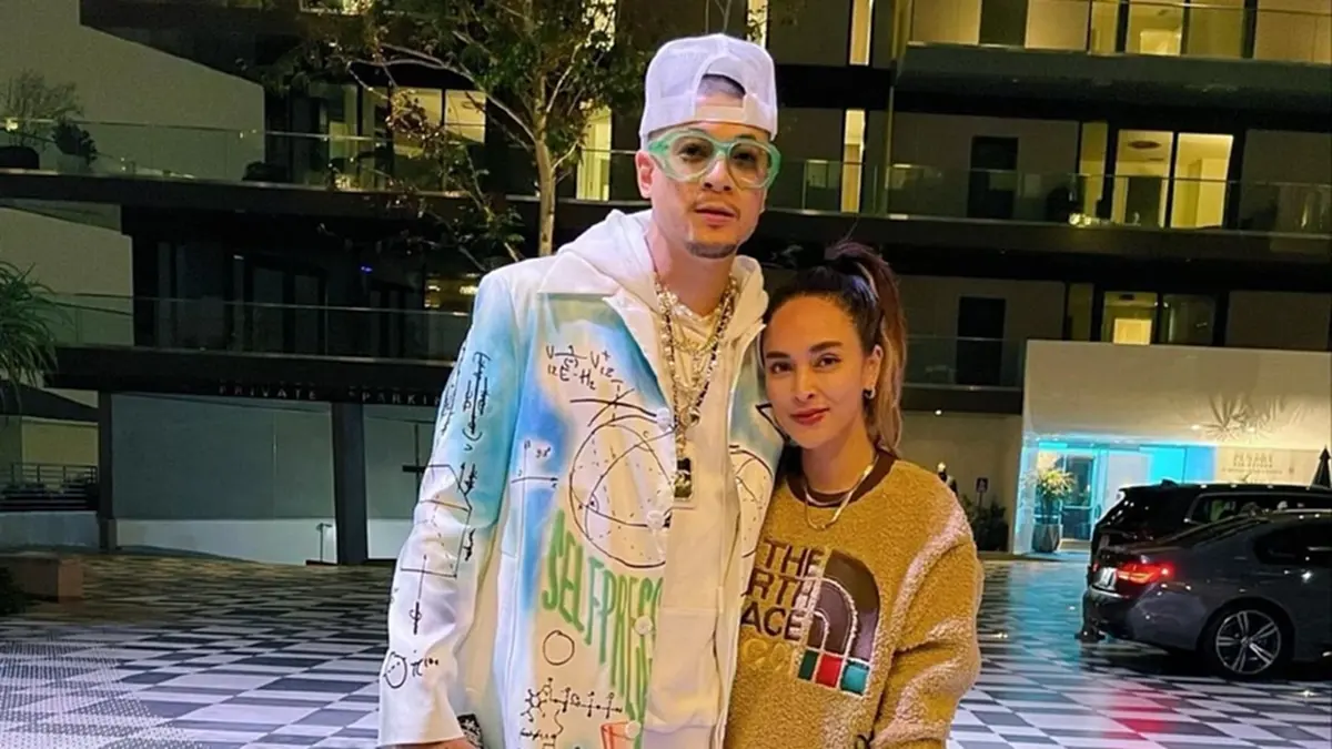 เปิดบ้าน \"นานา ไรบีนา - เวย์\" หรูหรามีสไตล์ ทำชั้นวางรองเท้าในห้องน้ำ