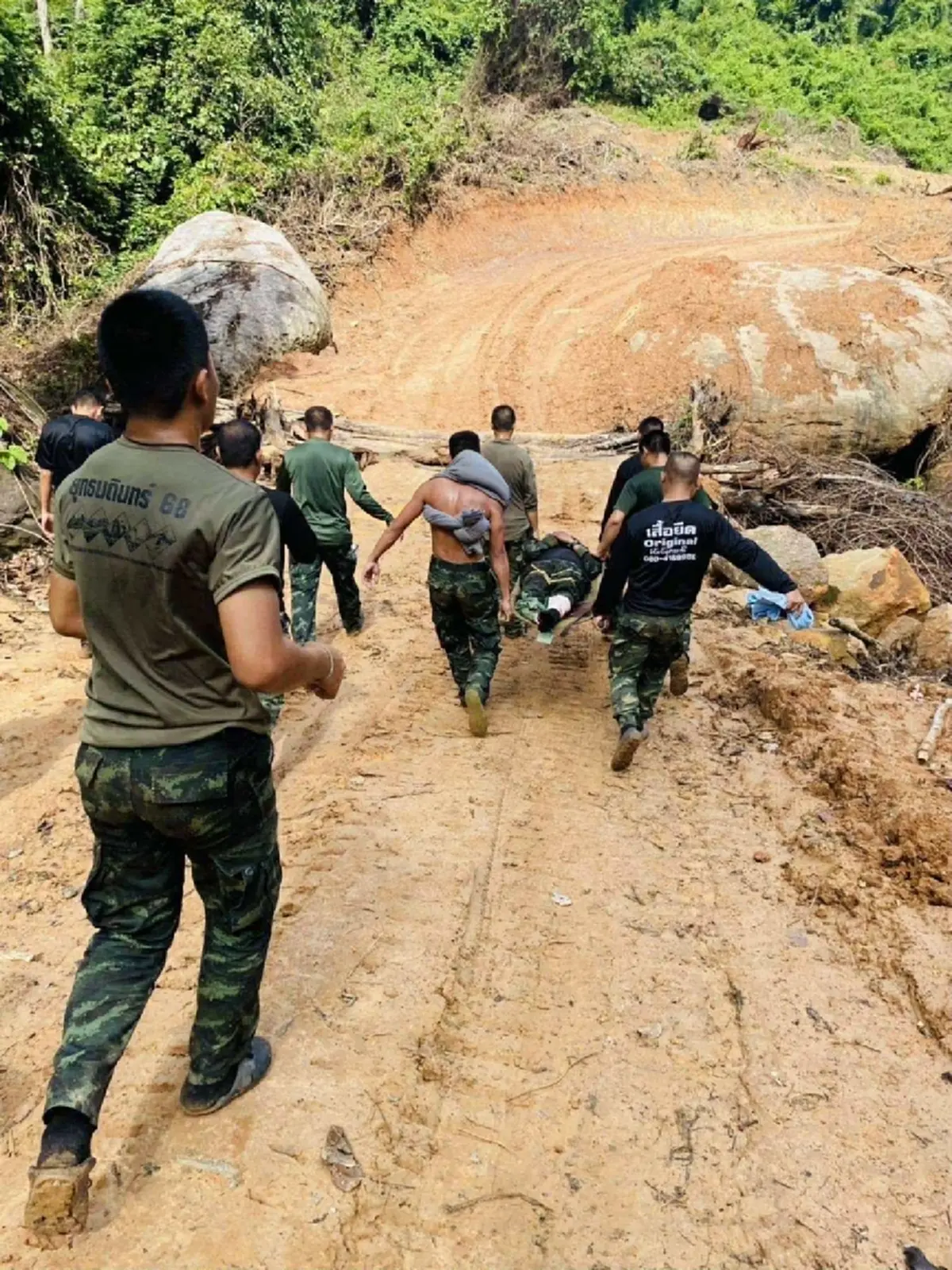 เดือดจัด ขี้คุกเขียนรูป อัดยับ ทหารไทยโดนบึ้มล่าสุด แห่ไลก์สนั่น