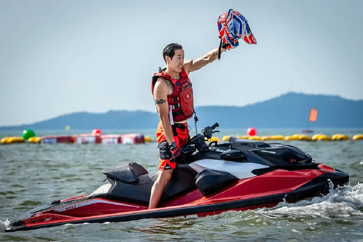 ไม่รอช้า! เจ เจตริน ระดมเจ็ทสกีลงพื้นที่ช่วยด่วน น้ำท่วมใต้ 